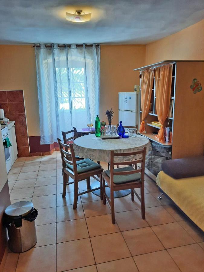Apartment Surya Rogoznica  Ngoại thất bức ảnh